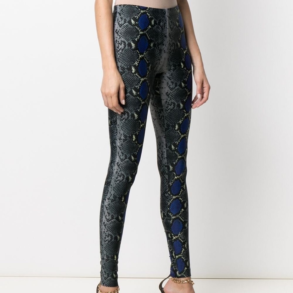 VERSACE
Printed Skinny Leg Pants w/ Tags
Size: M | US6, IT42